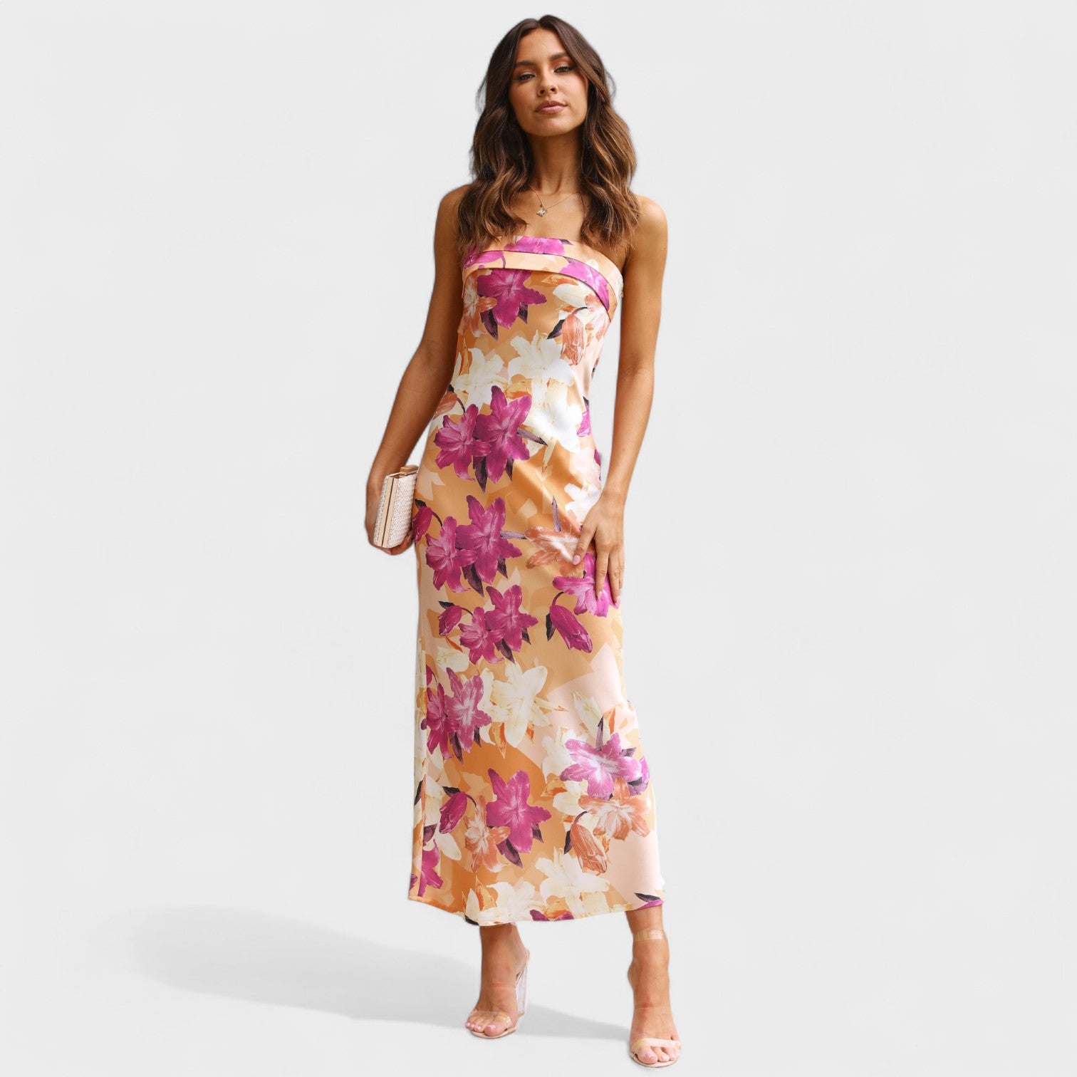 Carmen - Vestido Satén Elegante