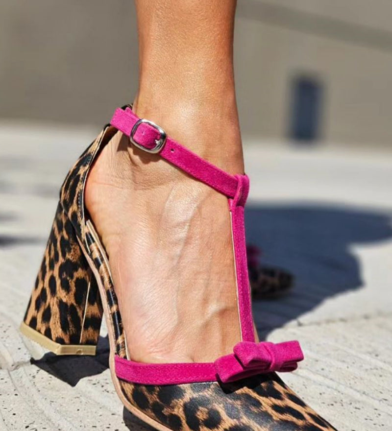 Isabel - Sandalias con estampado de leopardo y detalle colorido