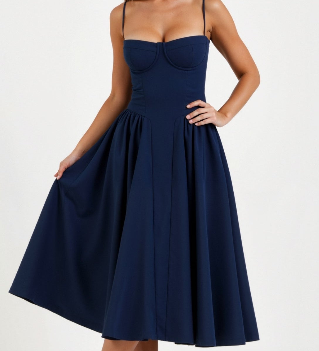 Odette - Vestido Midi Estructurado