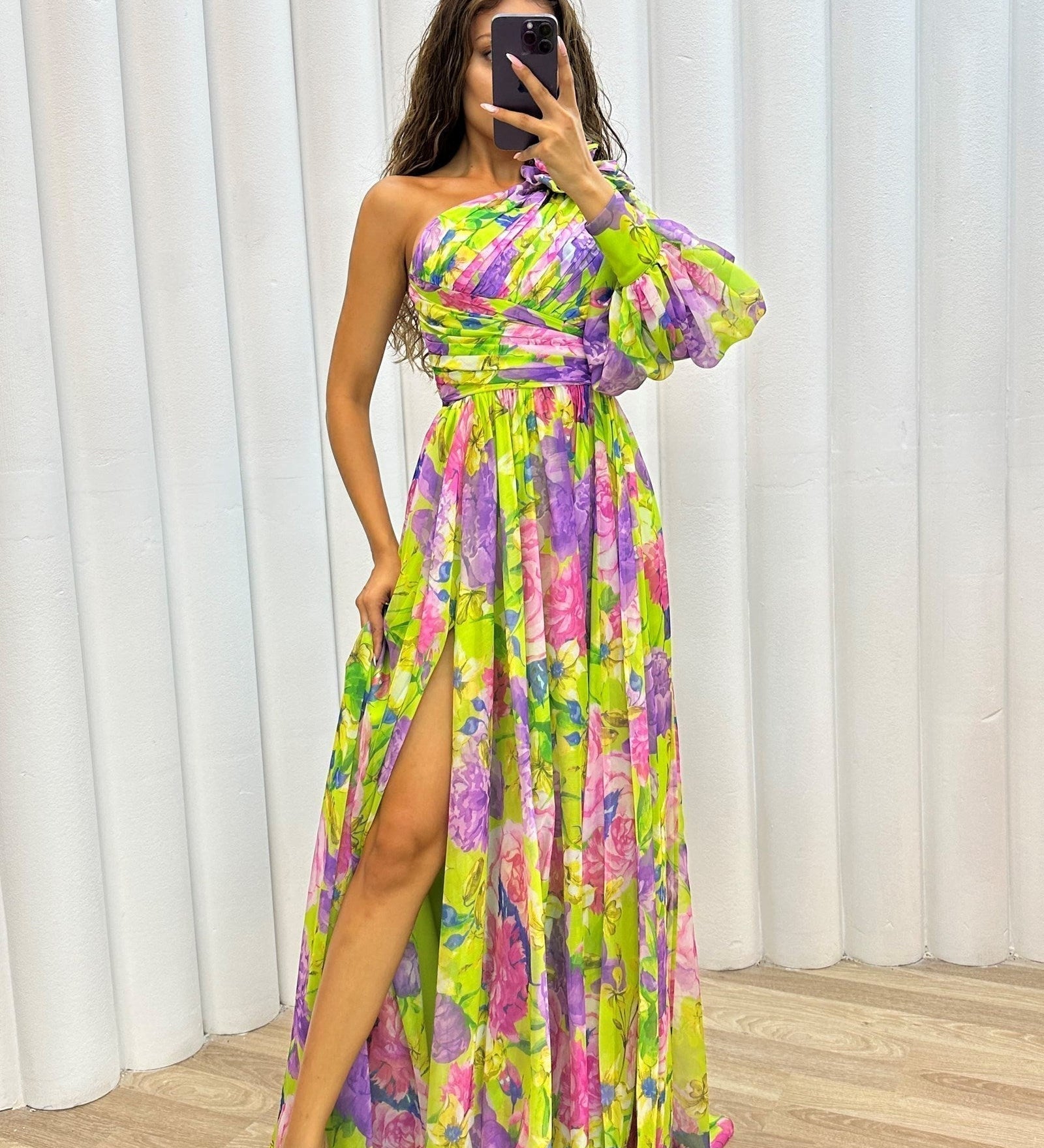 Whitney - Vestido Elegante Fluido