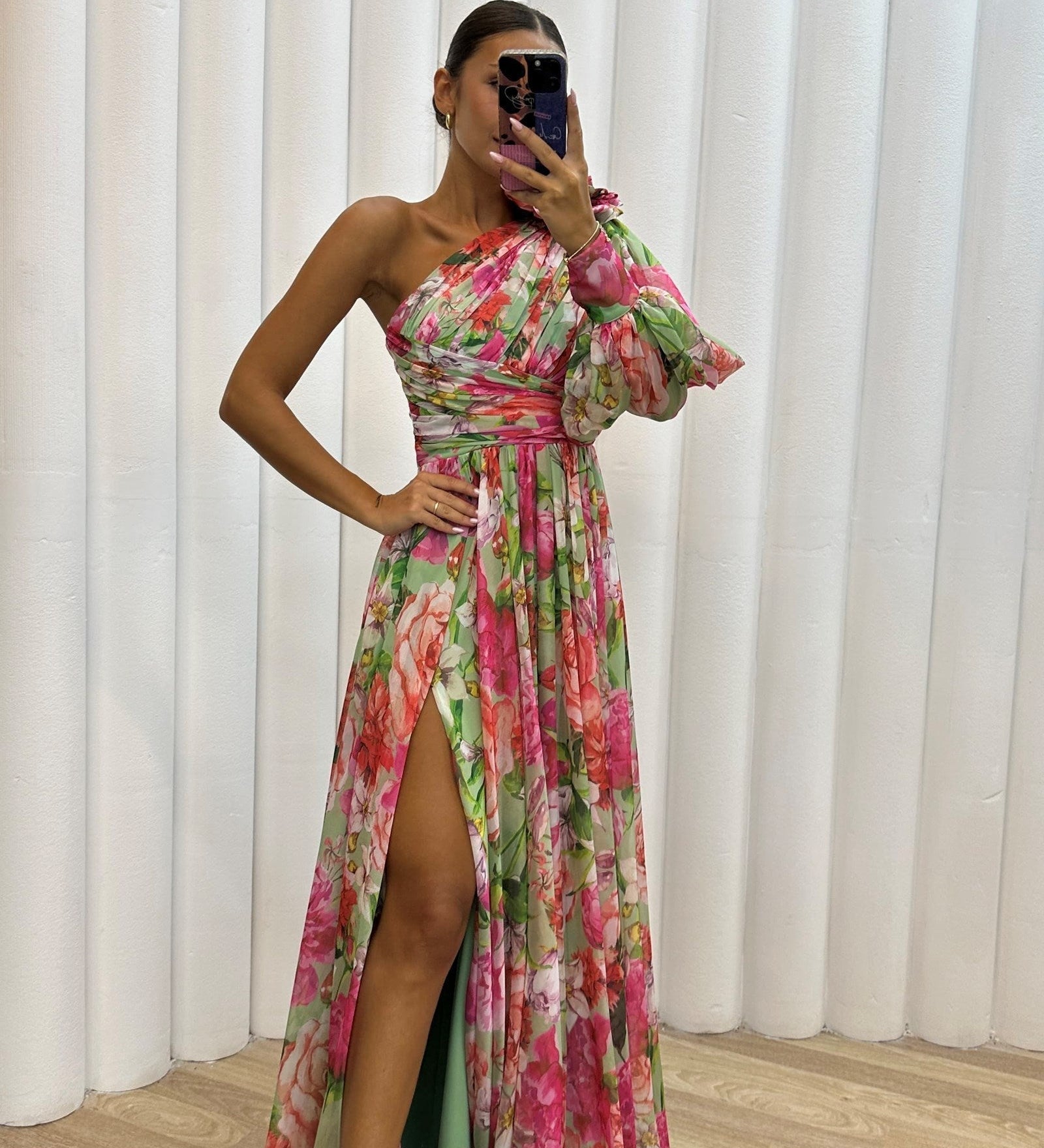 Whitney - Vestido Elegante Fluido