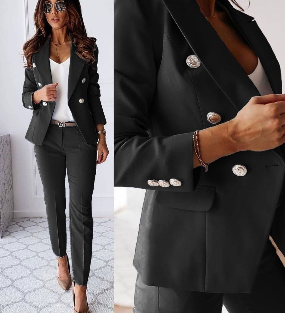 María - Traje Femenino Elegante