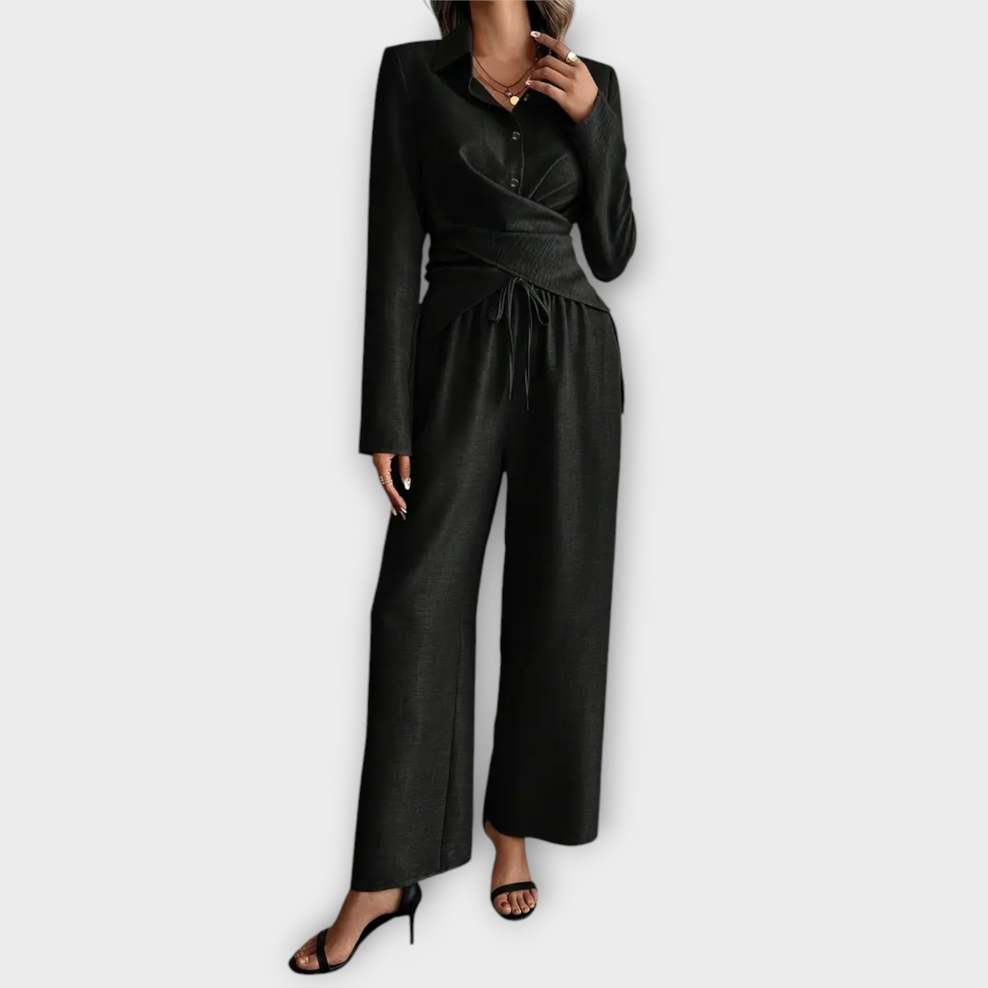 Livia - Conjunto Elegante Moderno