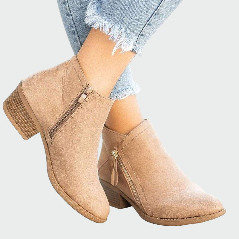 Botas de cuero ortopédicas con tacón para el invierno de Clara