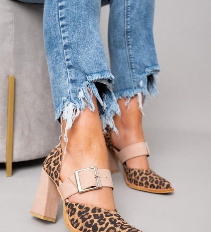 Isabel - Sandalias de ante con estampado de leopardo y tacón firme
